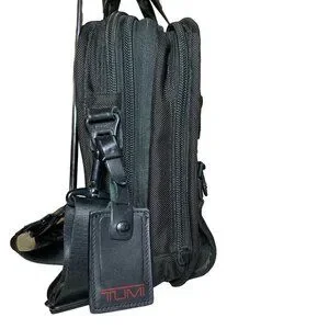 TUMI 26145DH Alpha T-Pass ビジネスバッグ ブラック TUMI Alpha T-PASS Medium Capacity Expandable Laptop